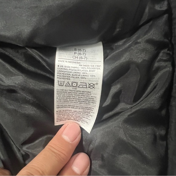 Old Navy Small (6-7) Black Boys Hooded Zip-Front Water-Resistant Jacket NWOT - Picture 10 of 11